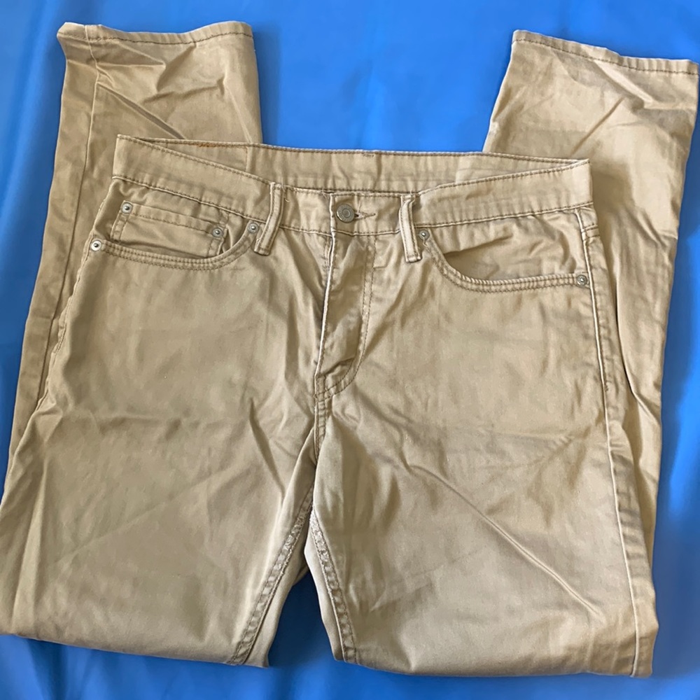 The Everyday Khaki!